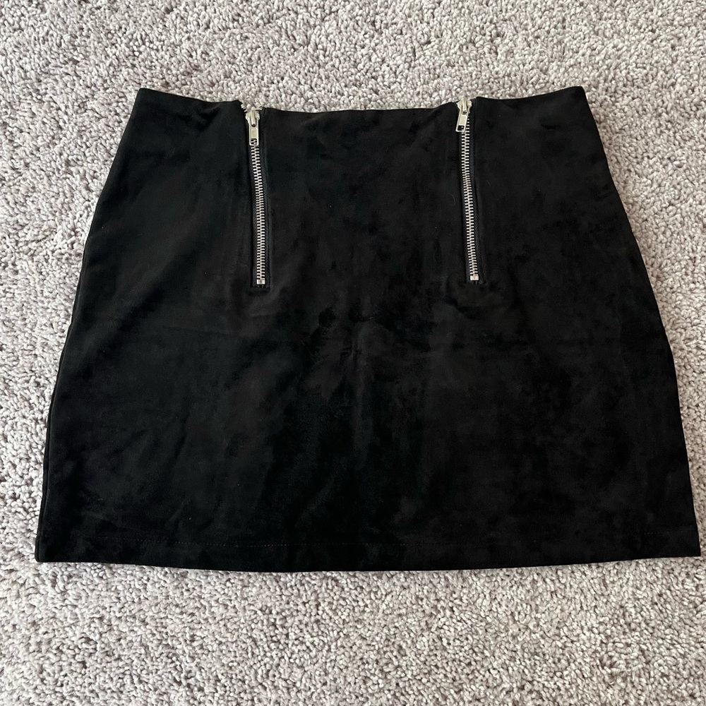 Women’s Velvet black skirt
